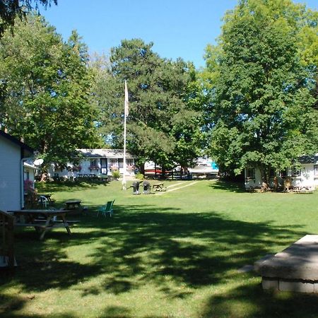 Bayfield River Cottage Colony Inc Bluewater 외부 사진