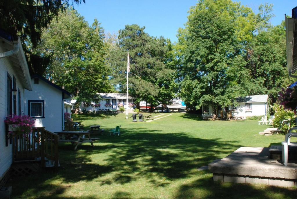 Bayfield River Cottage Colony Inc Bluewater 외부 사진